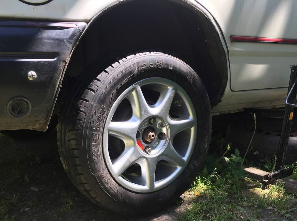 Centra r15 - не стає ковпачок на задні колеса 2