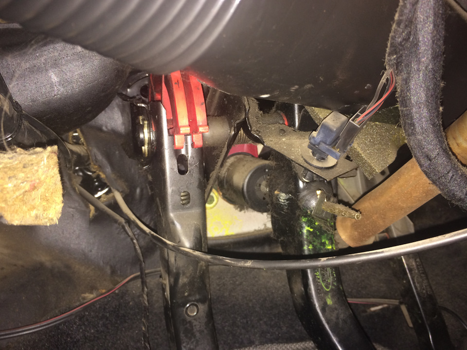 Заміна троса зчеплення sierra 2.0i dohc 2