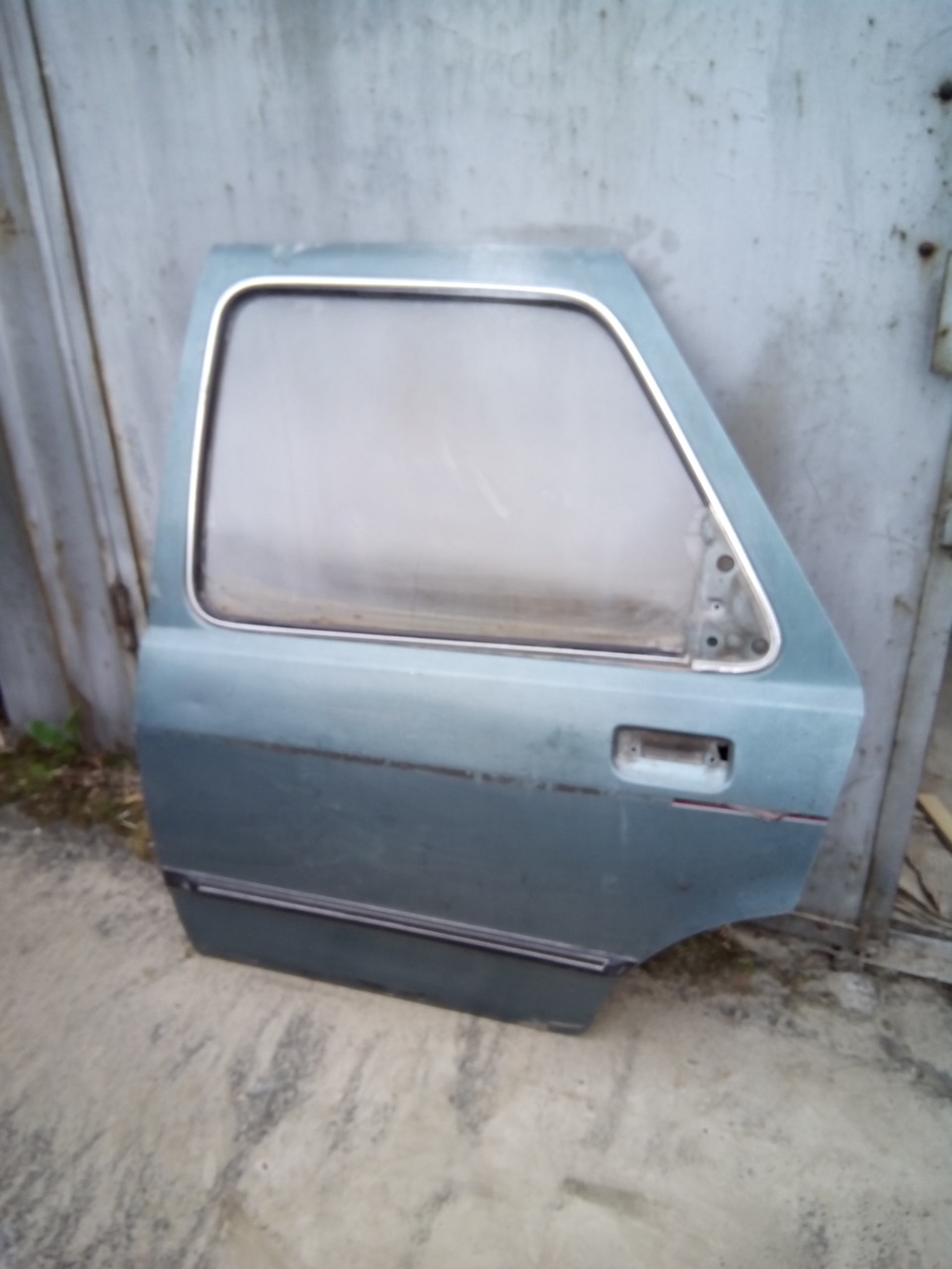 Продам або обміняю двері 2