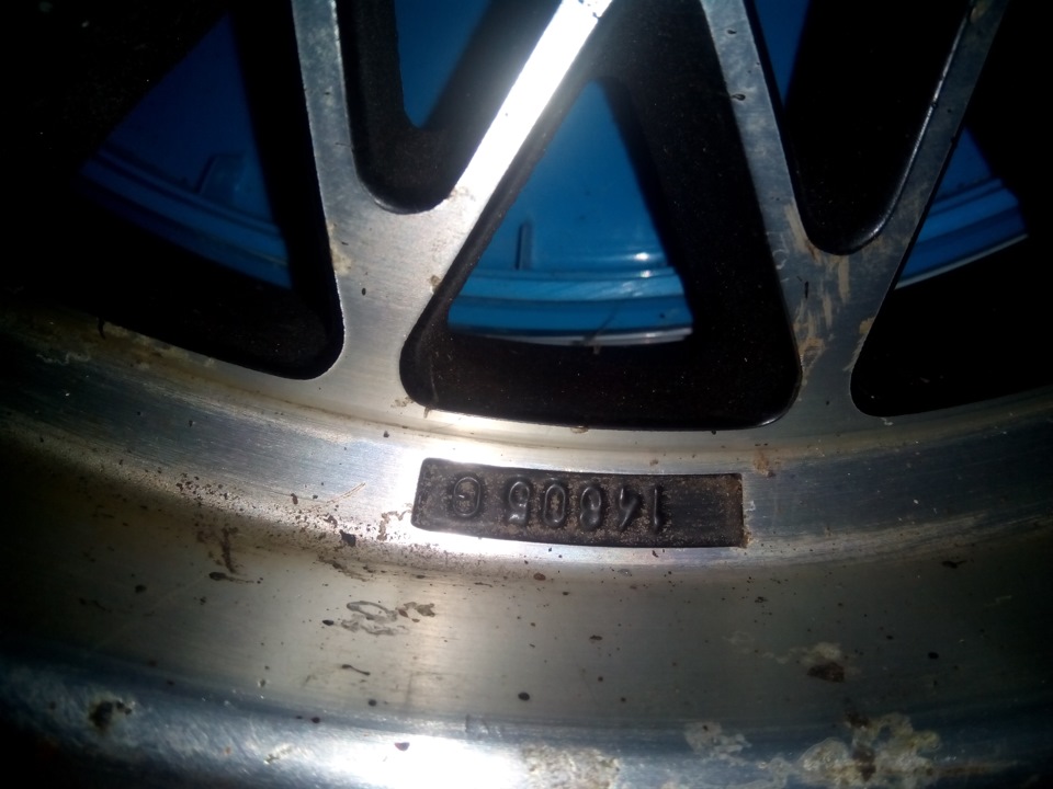 Продам(віддам) або обміняю 4