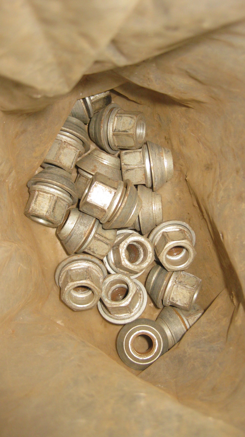 Титанчики R15 ET 40 5