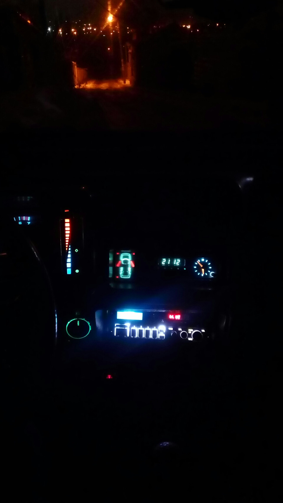Модернізована штатна магнітола Ford 2004 Sound 2000 2
