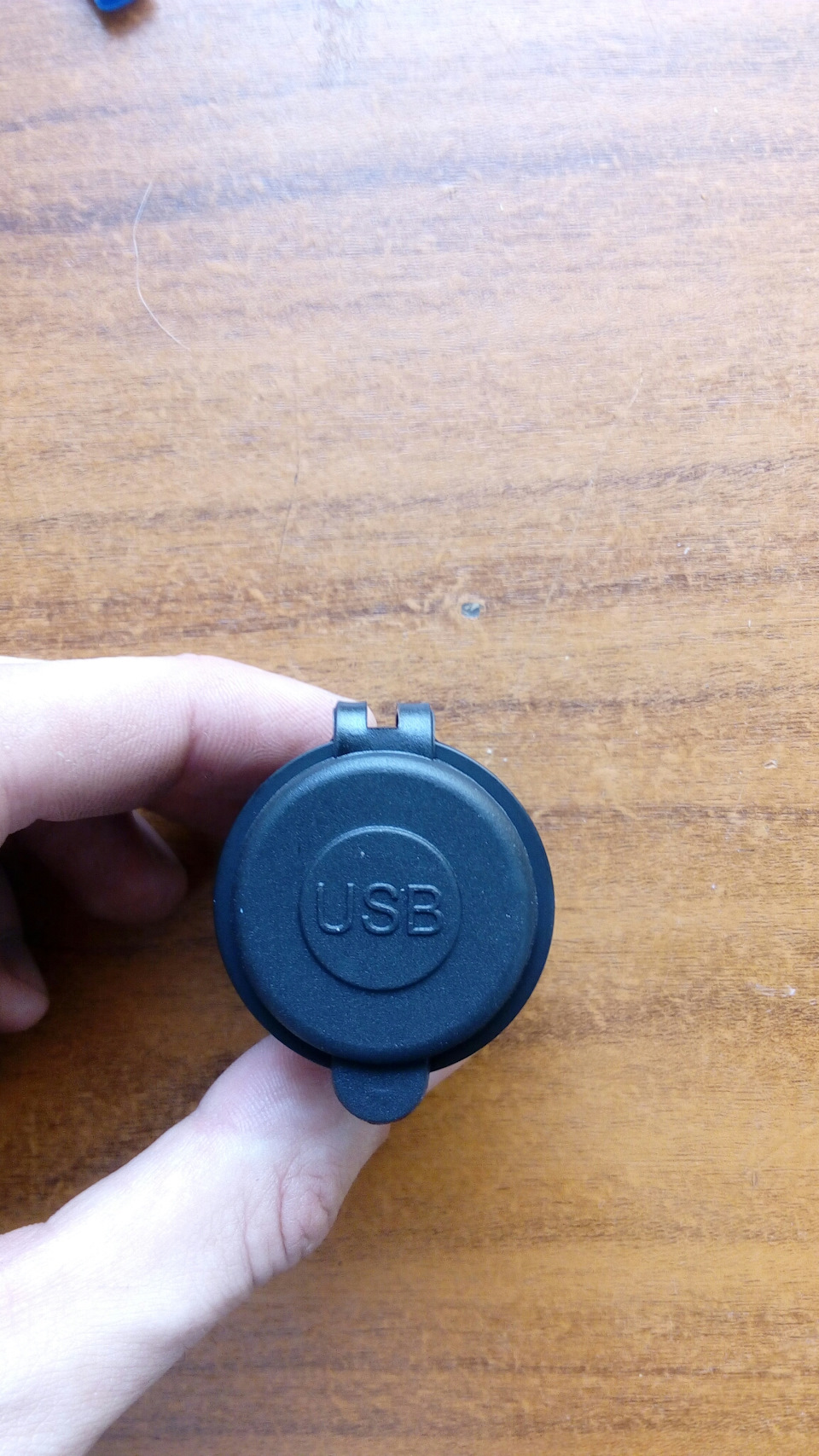 Встановлення заряджання USB для задніх пасажирів 3