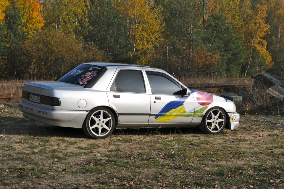 Трішки змінили зовнішній вигляд авто. капот косії 4