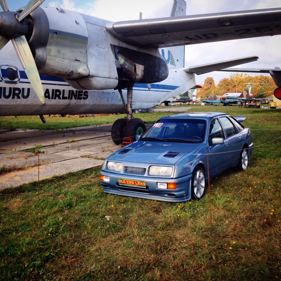 OLD CAR LAND 1