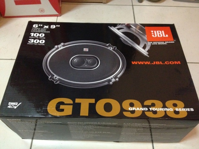 Куплені JBL GTO 938, + заводський шум капота=) 4