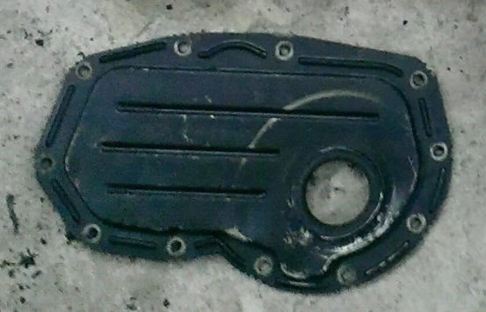 Продам металеву кришку DOHC 2.0 8v(продано)