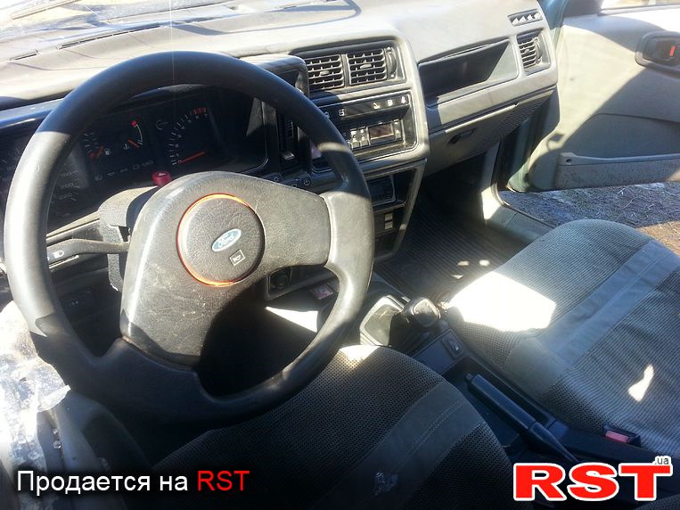 Продам на запчастини FORD Sierra! 1