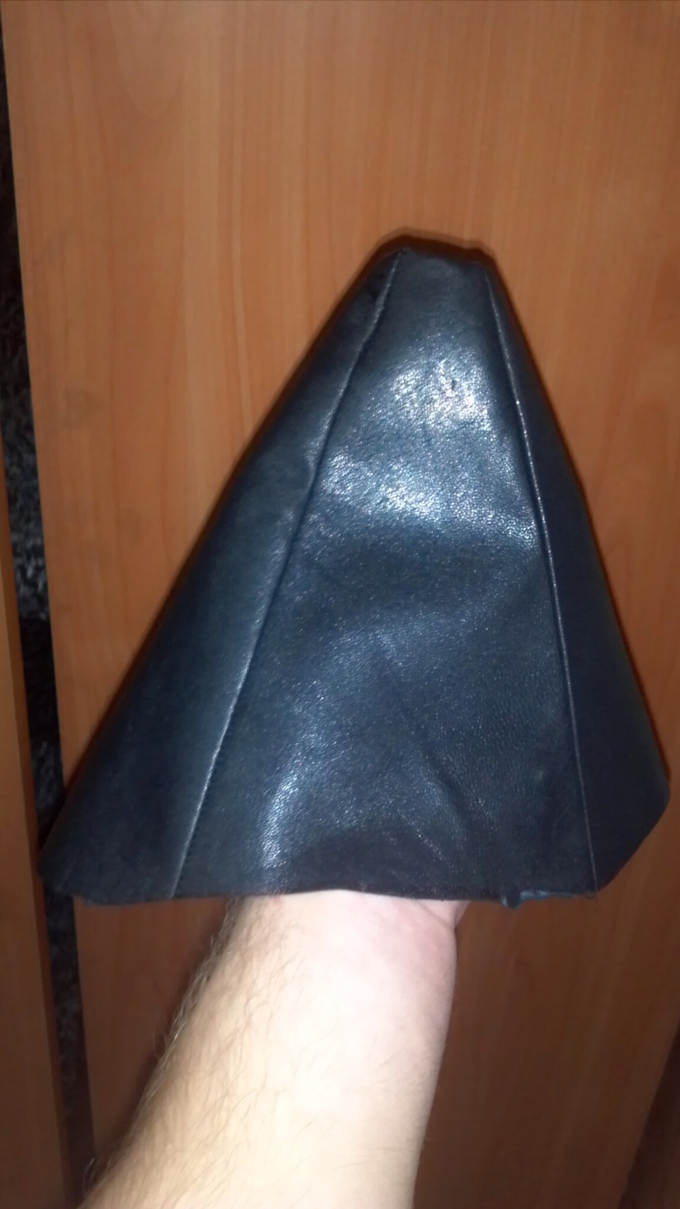 Кожух КПП зі шкіри 3