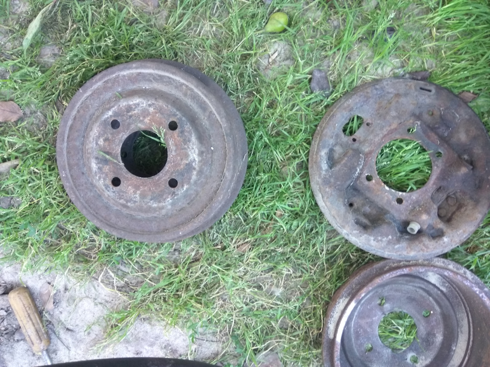 Реставрація гальмівних щитів 3