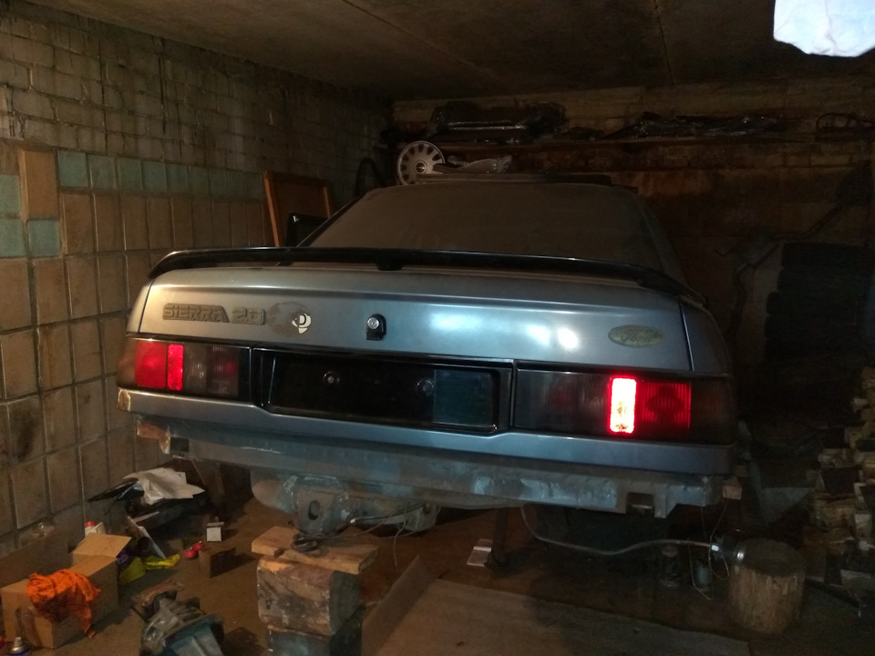 Спойлер седан Ford Sierra RS 1