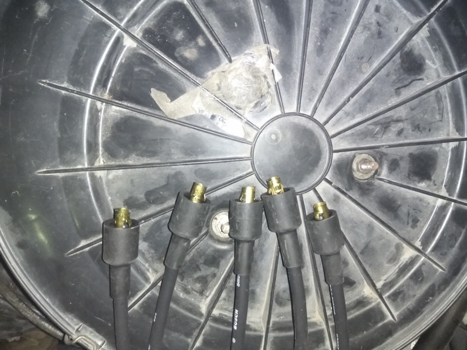 Високовольтні дроти Bosch 0986356868 4
