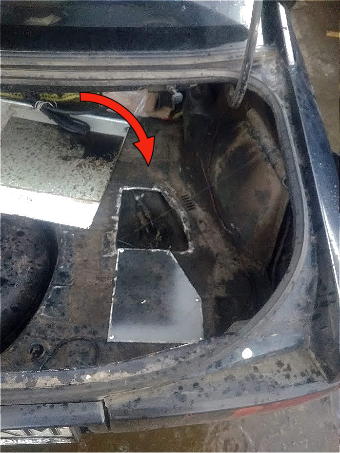 Маячня конструкторів! Або що з доступом до бензонасоса у Ford? 1