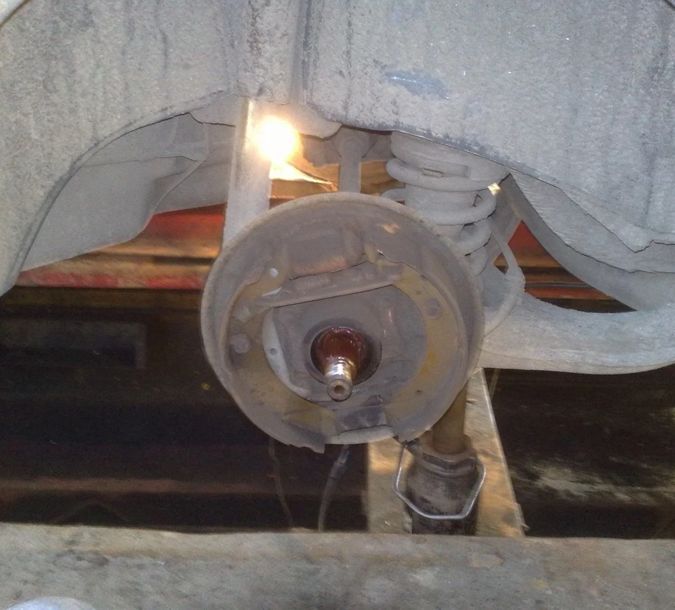 Задні дискові гальма