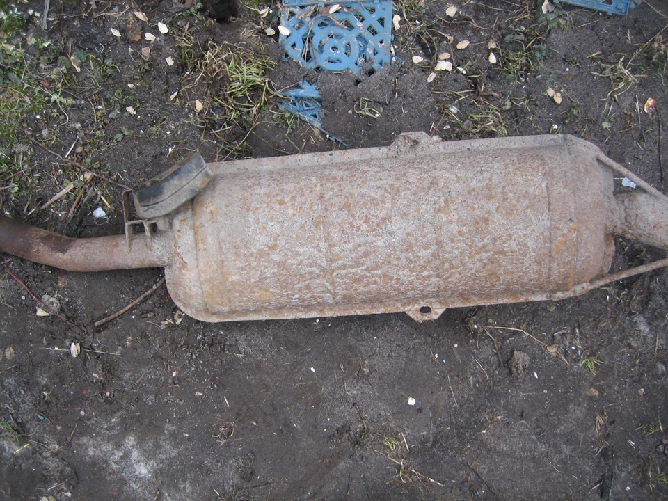 Замінив вихлопну трубу 5