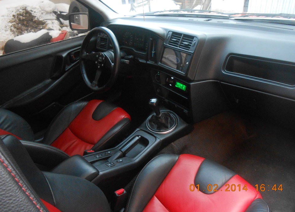 Встановлення сидінь від Mazda RX-8 2