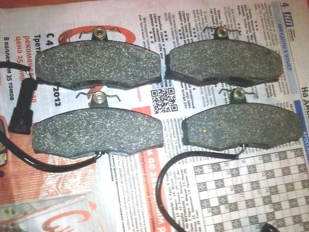 Тормозні колодки QH з датчиками зношування. 3