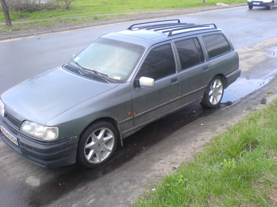 R17 Ford RS 3