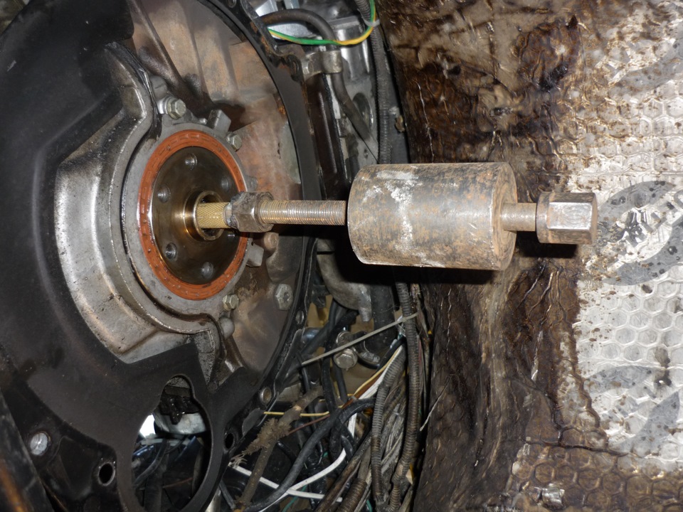 Нове зчеплення, полегшений маховик, сальник колінвала та підшипник. 3