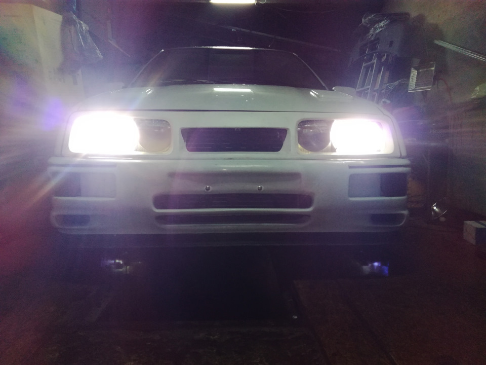 Грати Cosworth RS 500 +нові дволампові фари 4