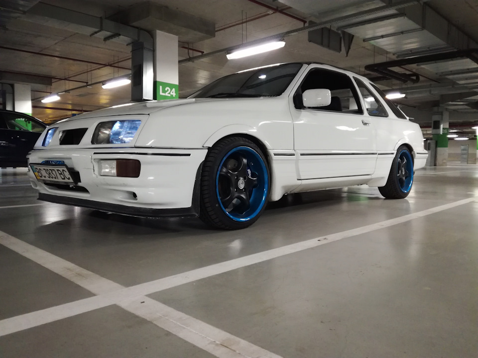 Здійснилося! XR4i зібраний і готовий до бою! 4