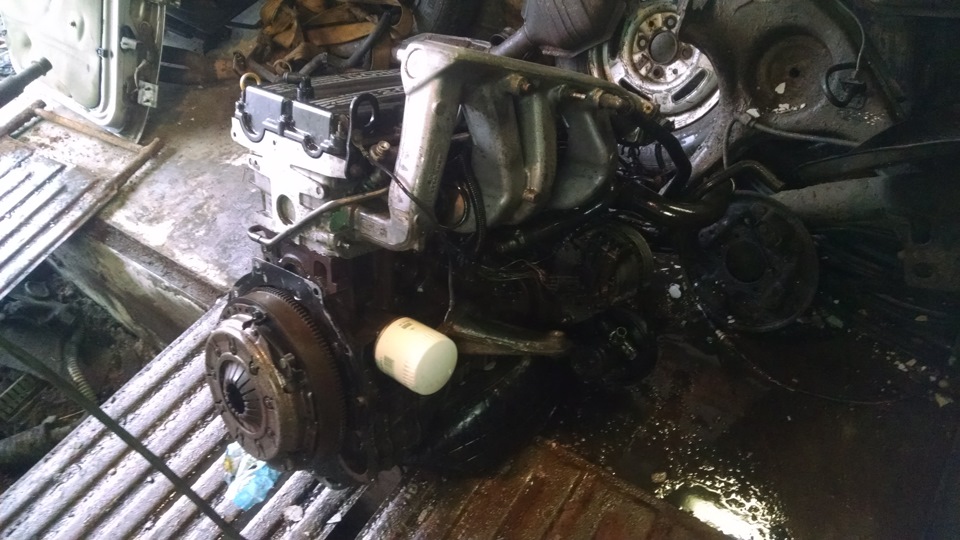 Встановлення двигуна 2.0 Dohc 8v 2