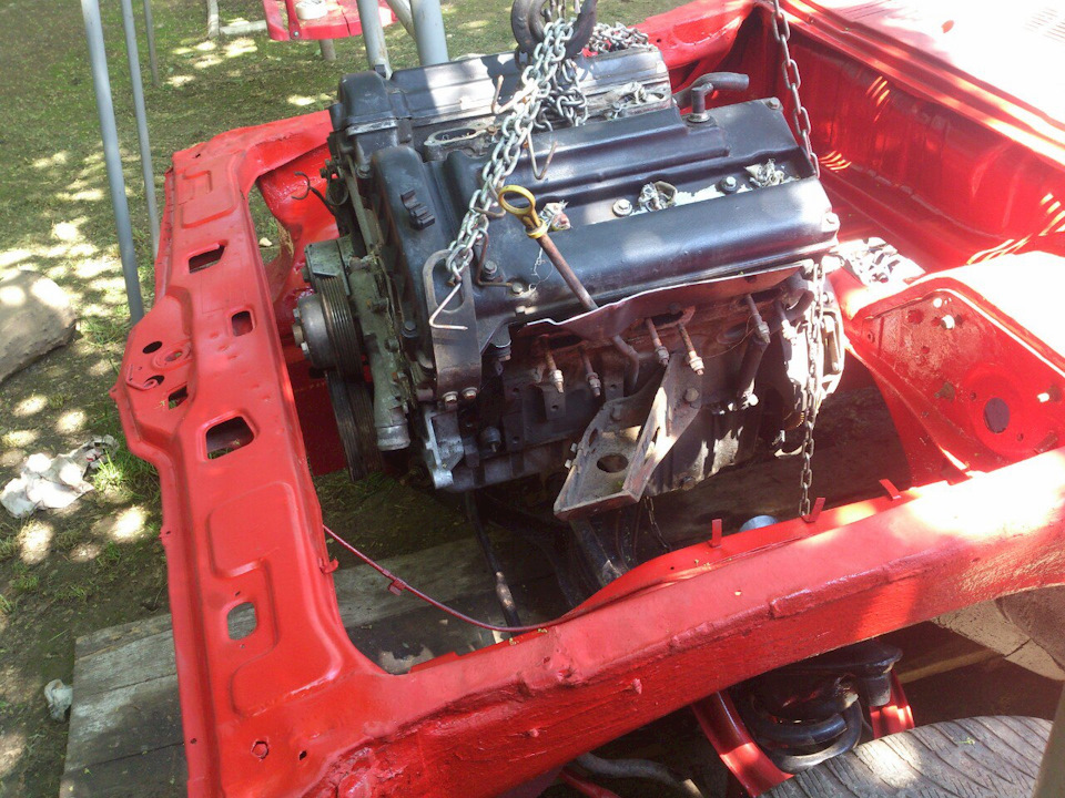 Встановлення двигуна (Cosworth BOB) 4