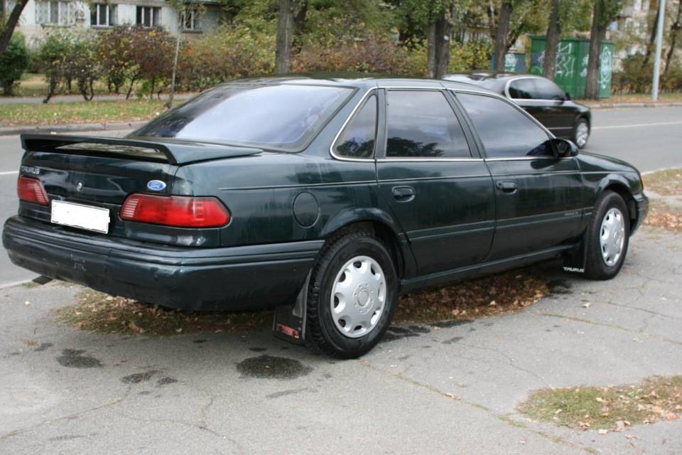 Прошу допомогти з Ford Taurus 1994 року. Автомат 3.0л 2