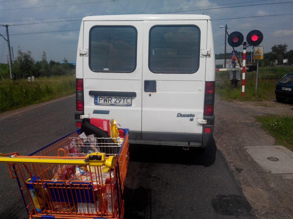 Завис на переїзді 1
