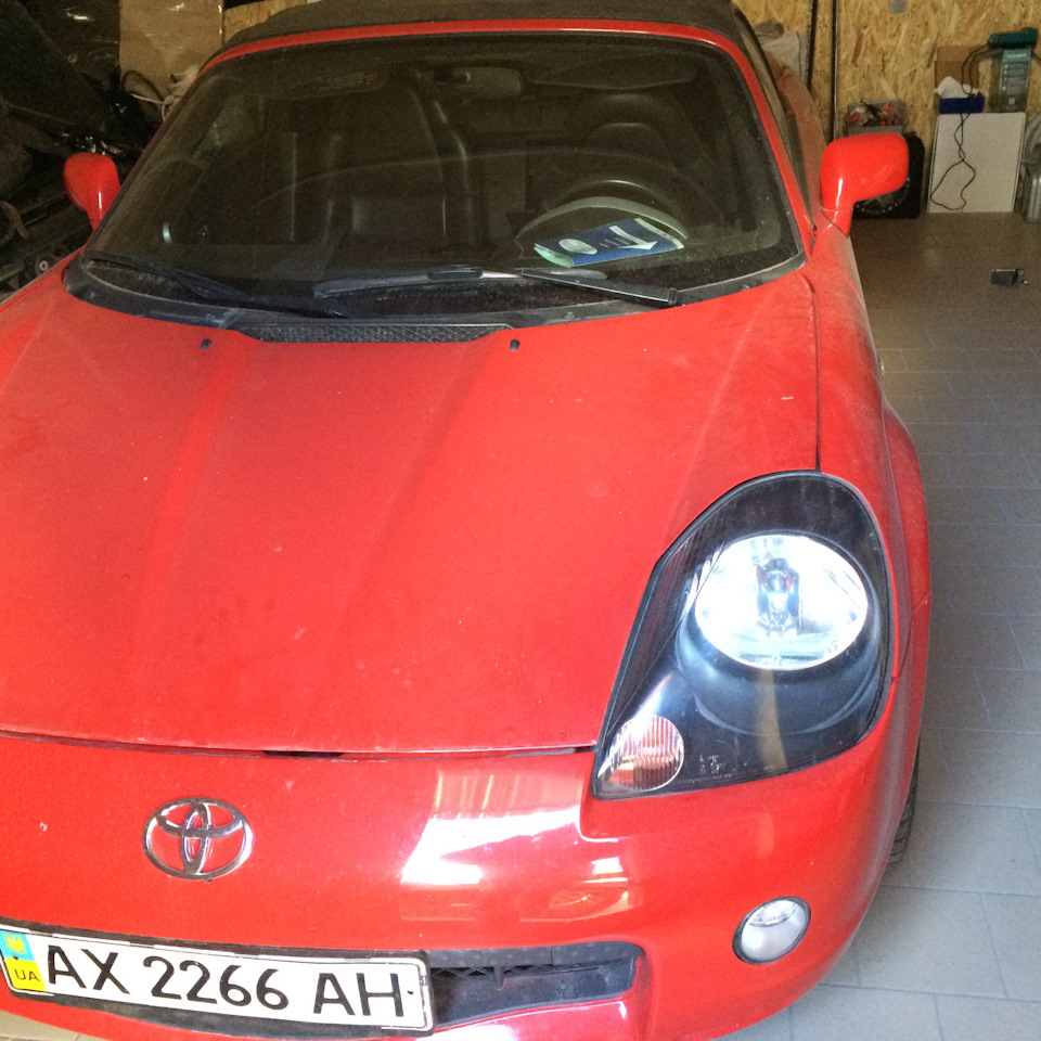 Продам Toyota MR2 2001 року 2