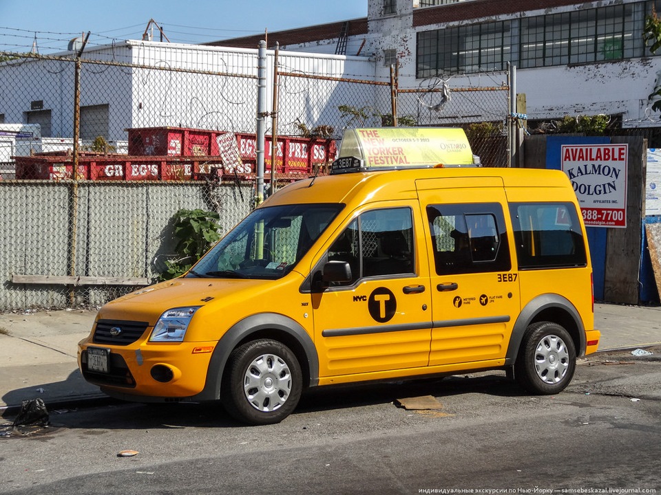 Ford Transit Connect у ролі таксі 1