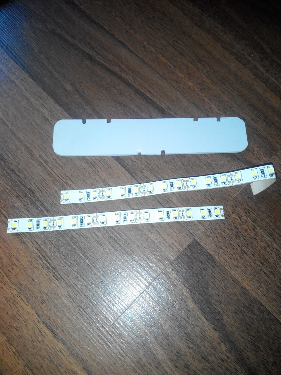 Led у центральний стоп 4
