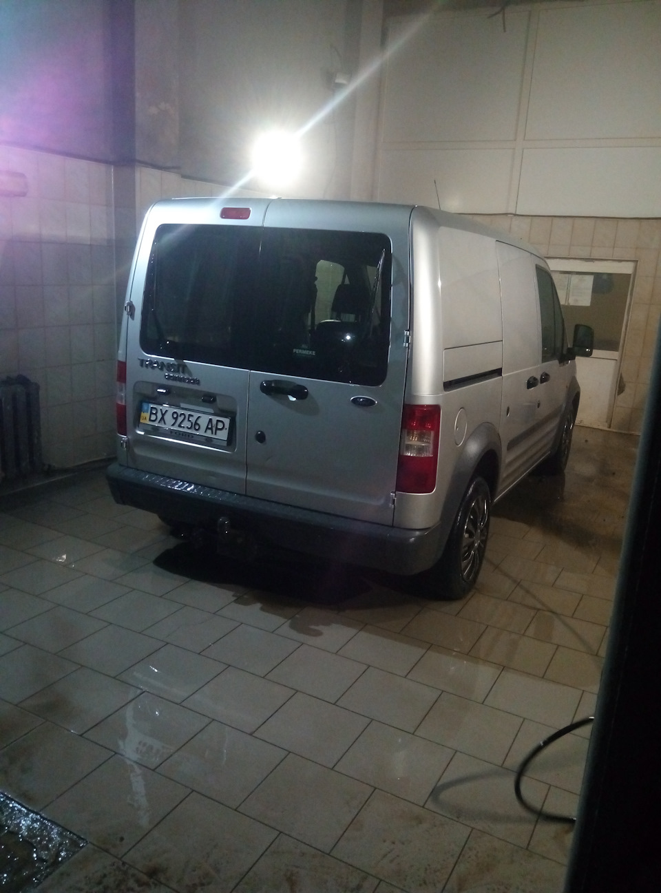 Тримить кермом ford connect 1