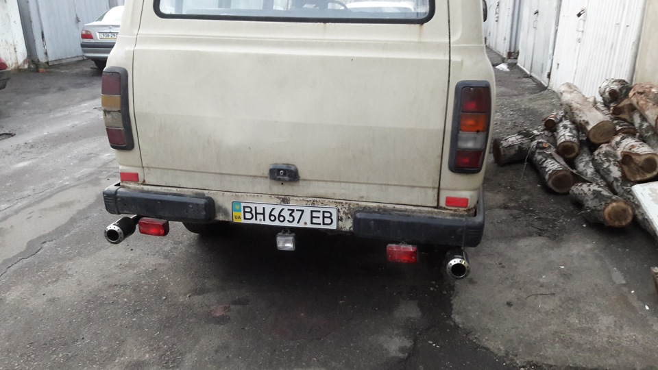 Роздвоєний вихлоп 1