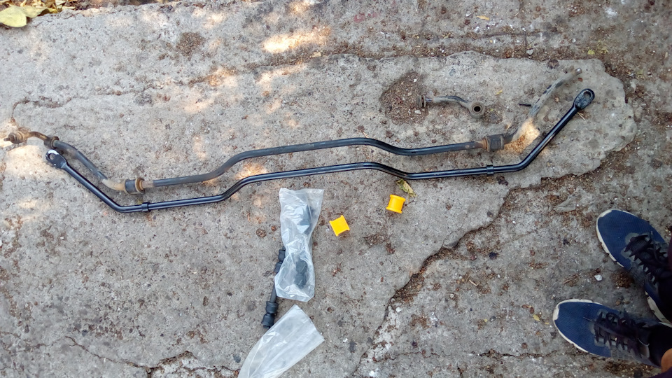 Заміна переднього стабілізатора 4