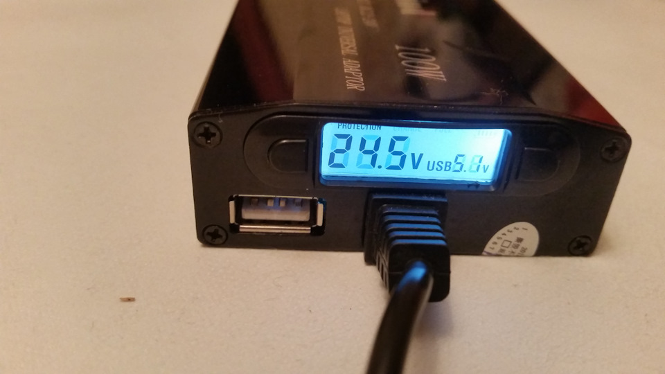 Перетворювач 12V-220V на 100W 5