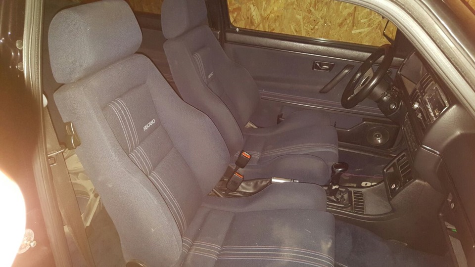 У Німеччині купиви VW Golf 2 G60 5
