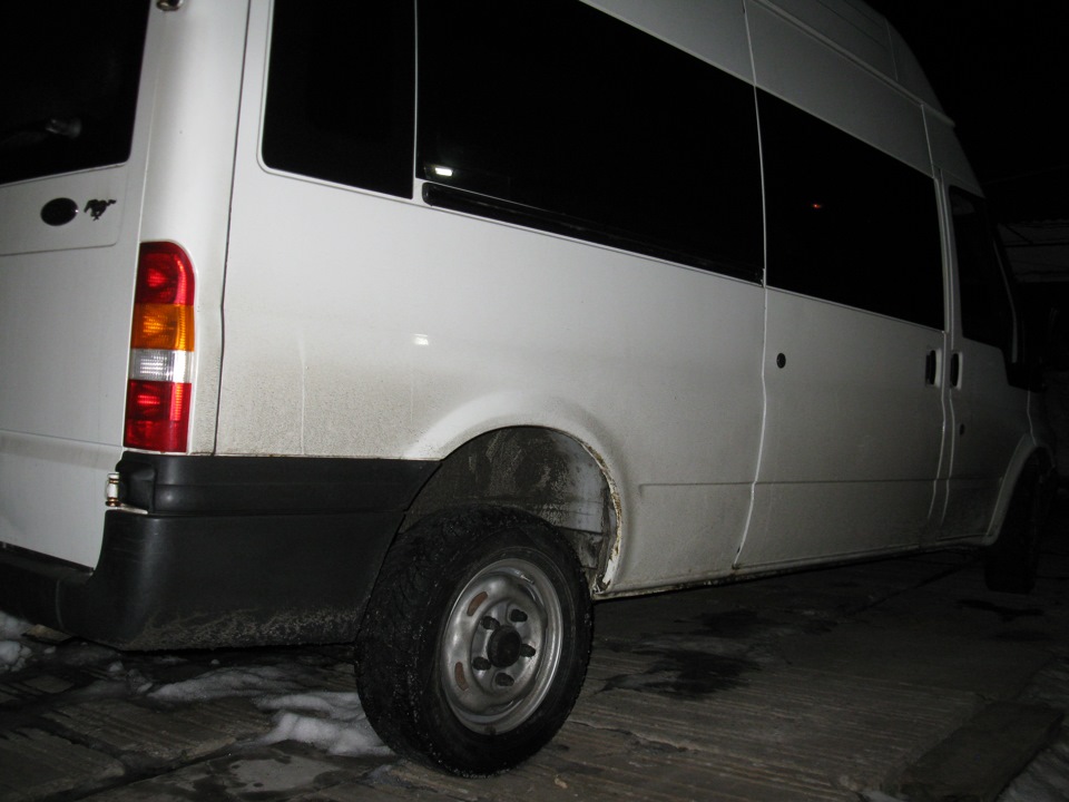 Взимку катався на Nokian Hakkapeliitta r2 4
