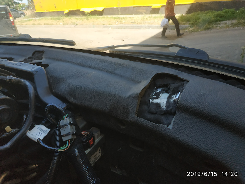 Салон Від Форд Транзит 06+ - Блоки Запобіжників і т.д. 1