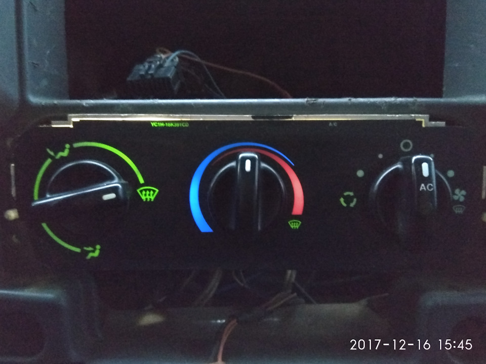 Заміна Лампочок Блоку Пічки 3