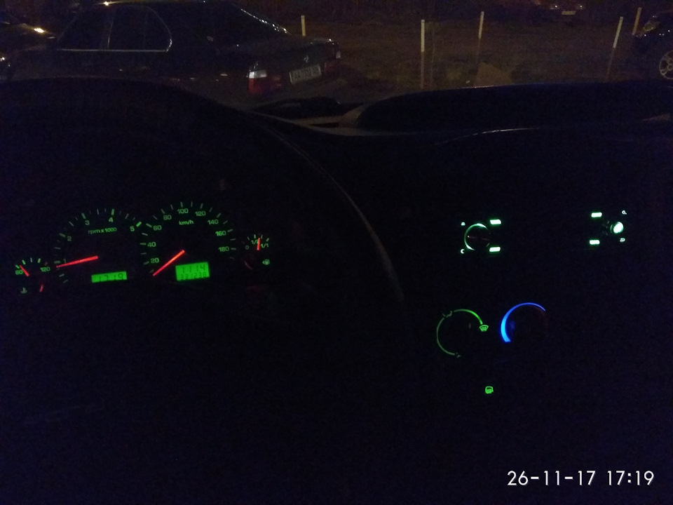 Заміна Лампочок Блоку Пічки 2
