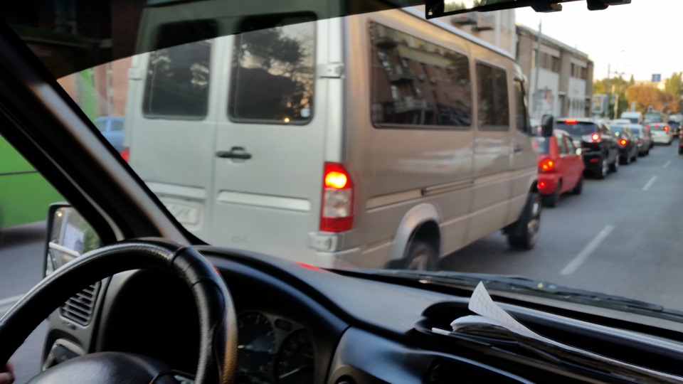 Помітив по Дніпру Спринта з номером Гелік 1