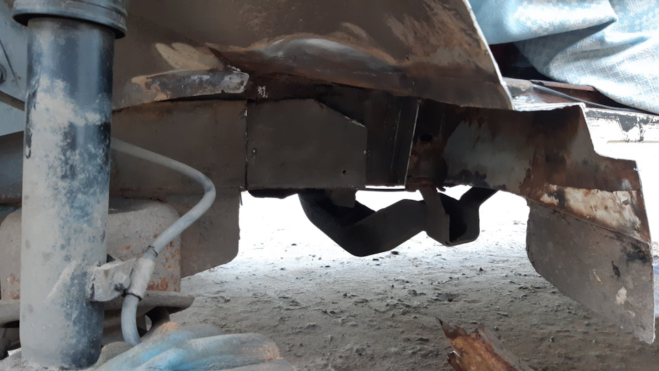Заміна передніх лонжеронів Ford Transit 91-00 3