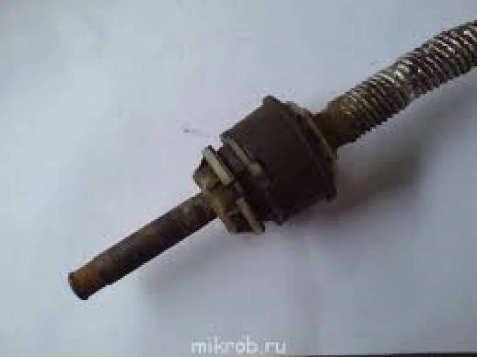 Лоплул трос перемикання передач