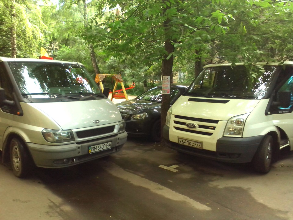 Зустрілися два транзитівники 1