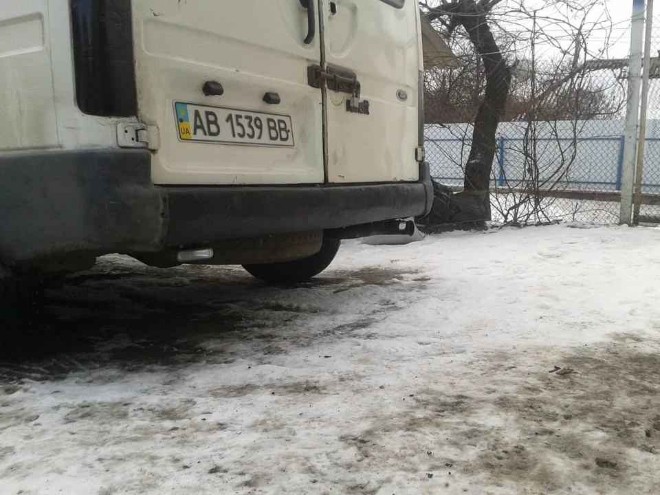 Галогенки заднього ходу.