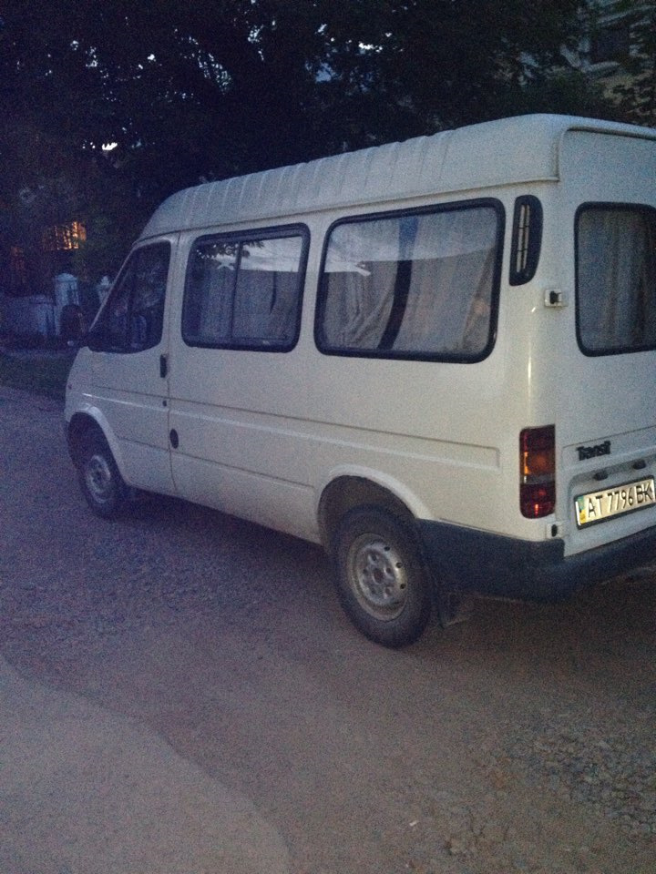 Дівка з села 1