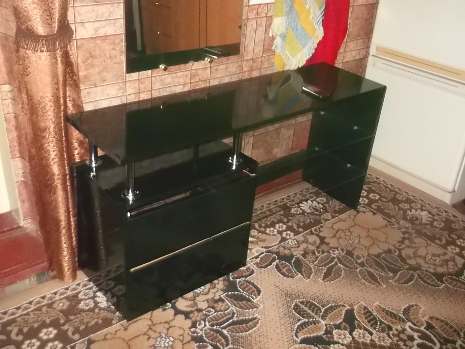 Домашній кінотеатр + саморобна тумбочка під телевізор 4