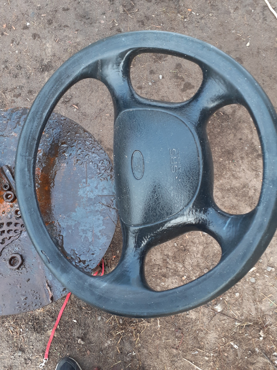 Продовжую працювати над своїм намистом 4