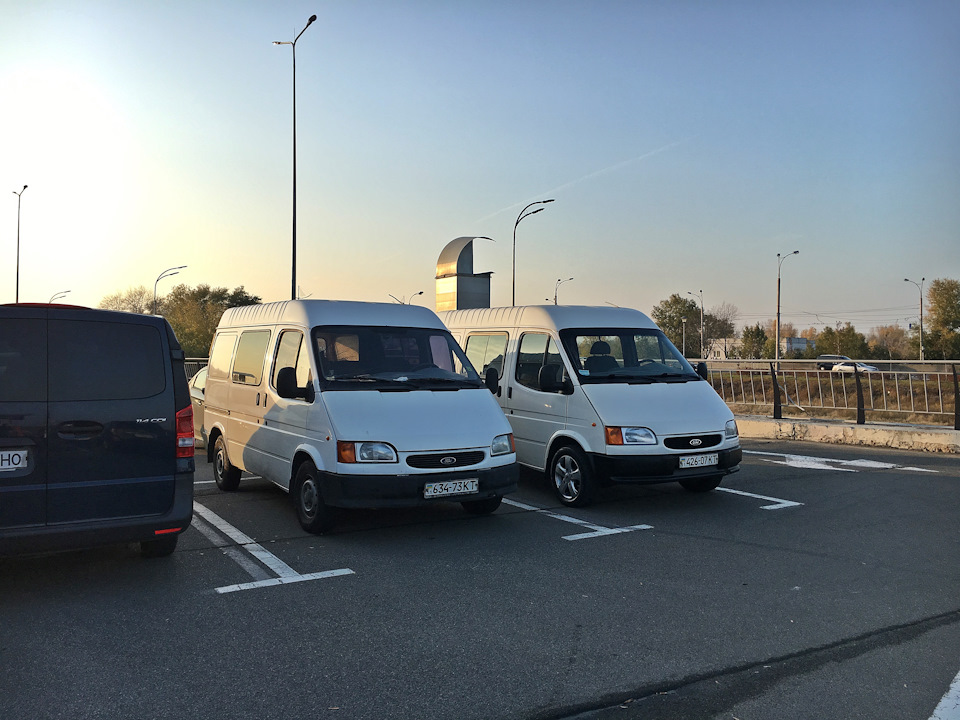 Фото Ford Transit. Зустрів близнюка 5